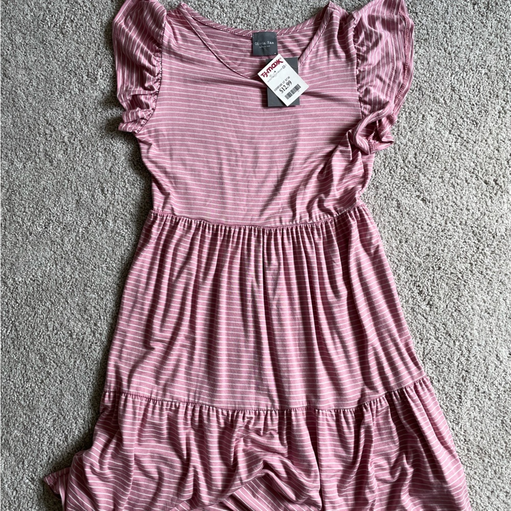 NWT Olivia Rae dress, Rose-peach color, Size M